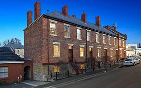 Portsea Place - Chic Queen Studio And Parking
